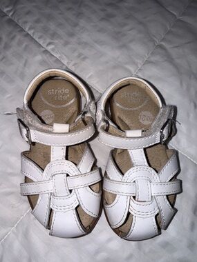 Stride Rite White Leather Fisherman Sandals for Kids